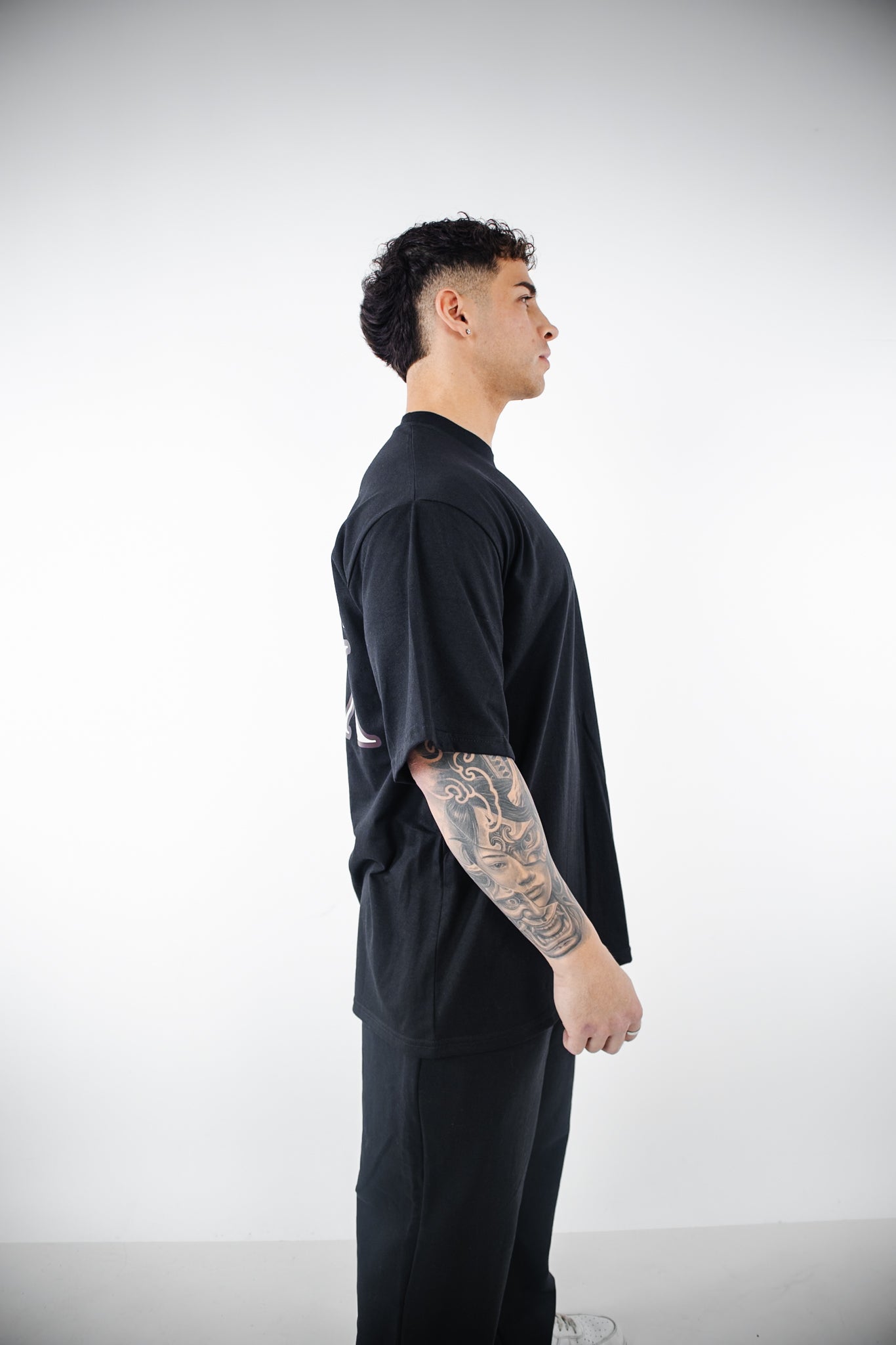 Polera Oversize Chapter XXX - Negra