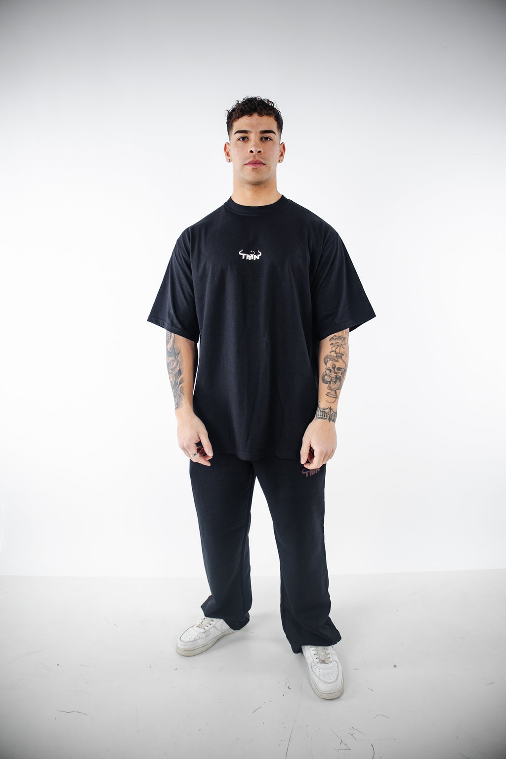 Polera Oversize Chapter XXX - Negra