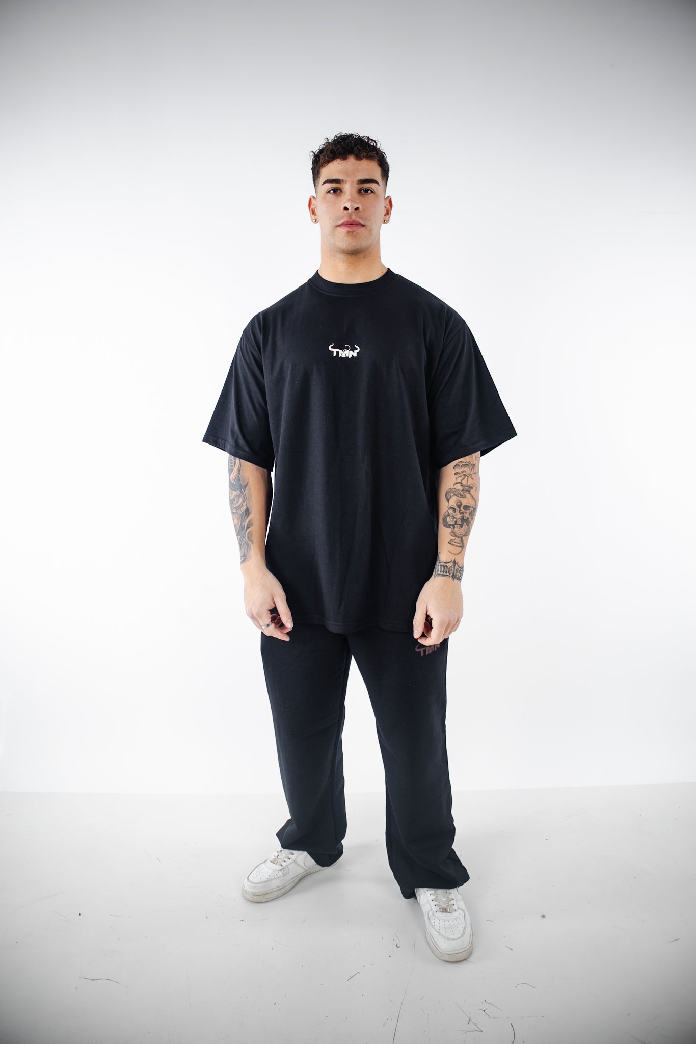 Polera Oversize Chapter XXX - Negra