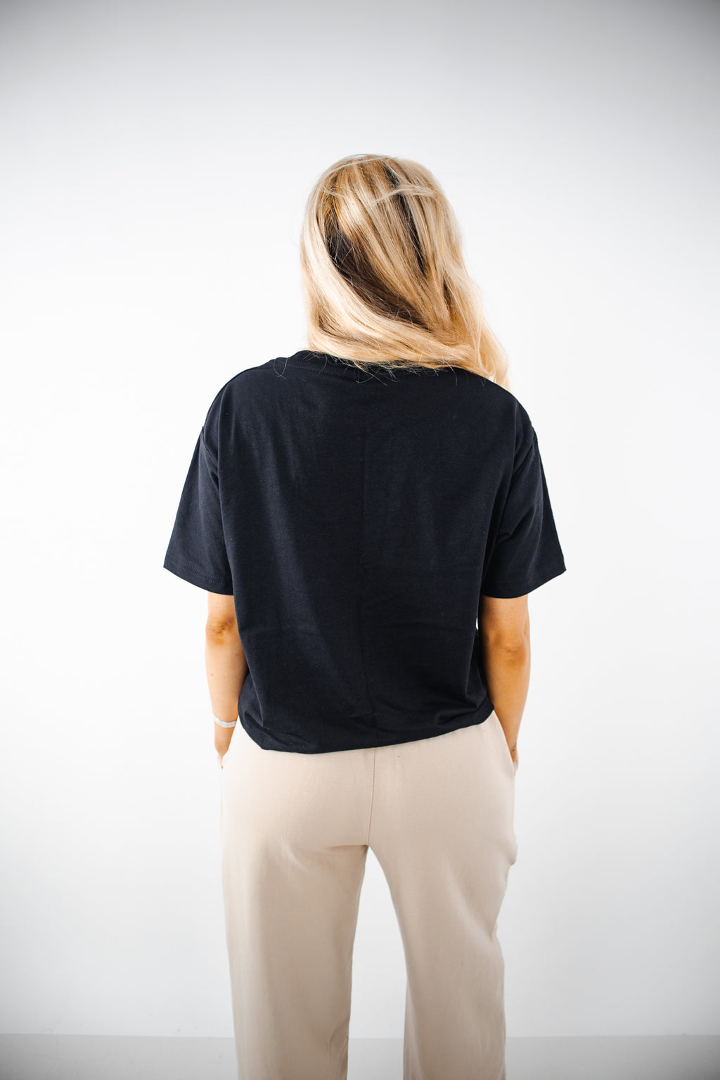 Polera Crop PSM Esencial Negra Mujer